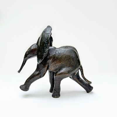 Hans Joachim Ihle, Stürmender junger Elefant, 1968, Bronze